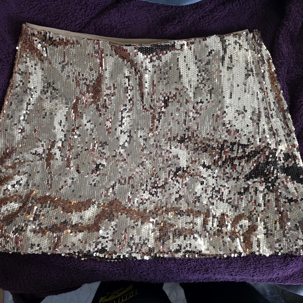 JustFab Rose Gold & Silver Sequin Mini Skirt